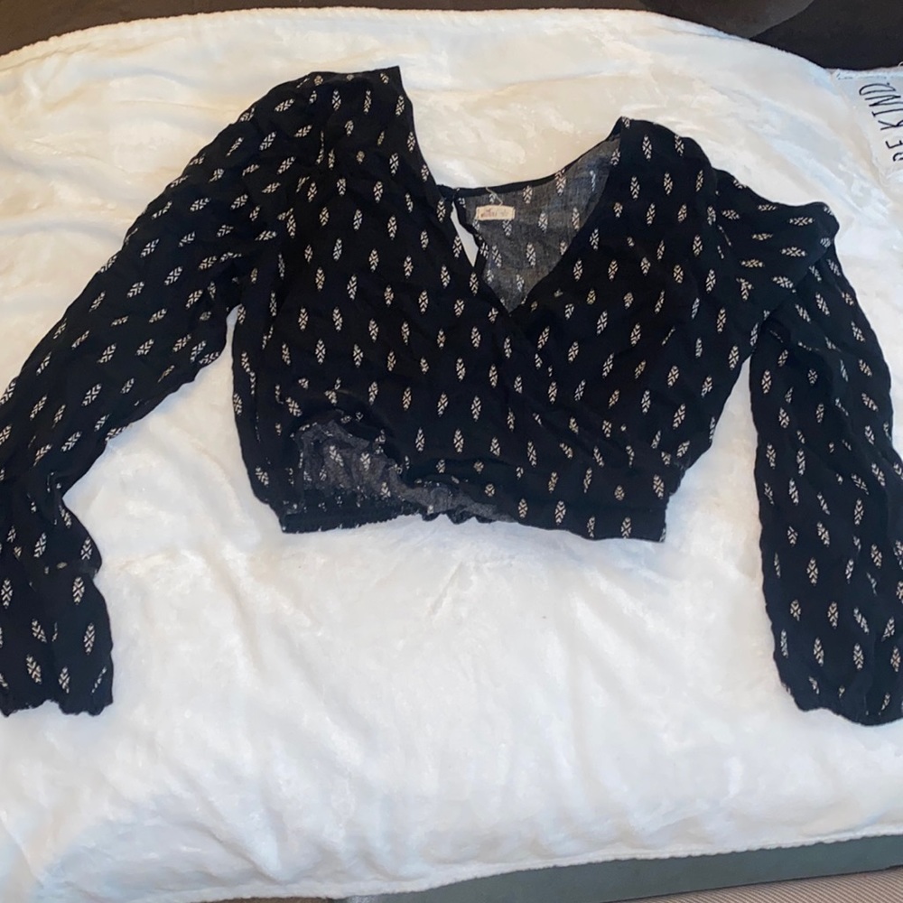Large hollister crop long sleeve